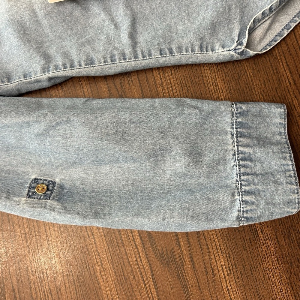 Chicos Gold Studded Collar Chambray Denim Button Down Shirt Tencel Size 2 (L) - Picture 12 of 12